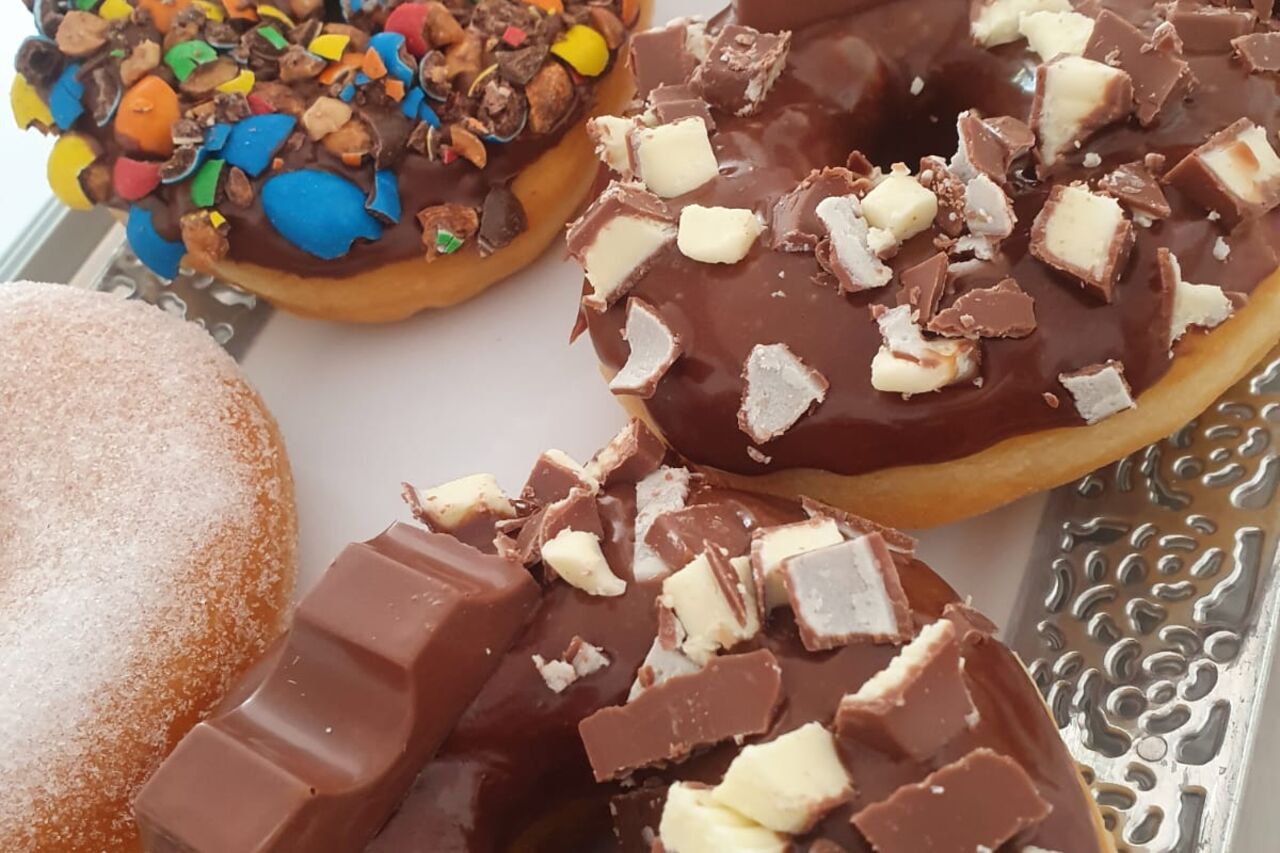 DONUTS & CO