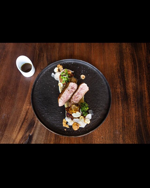 Topinambours, cochon et café