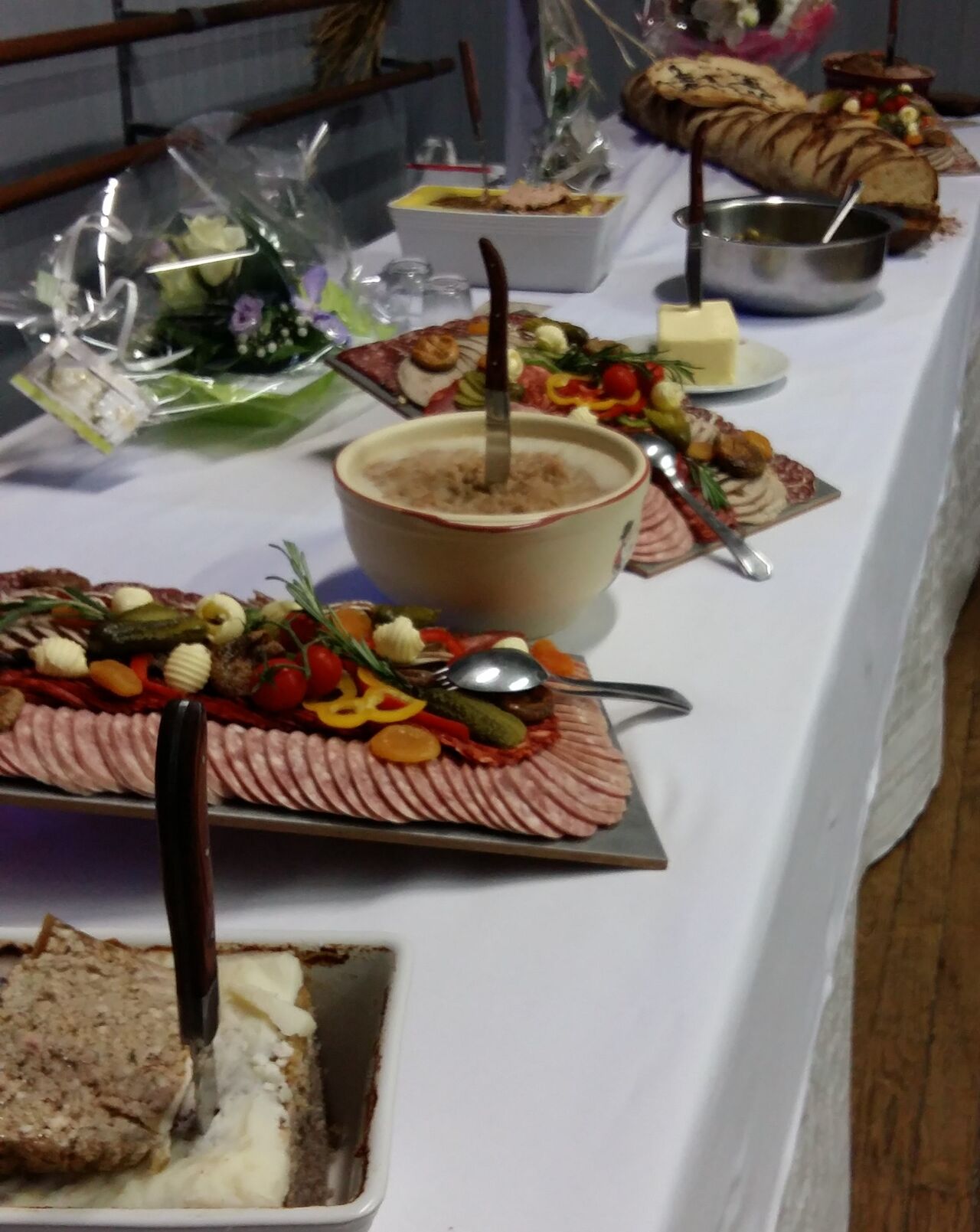Présentation d'un buffet de mariage