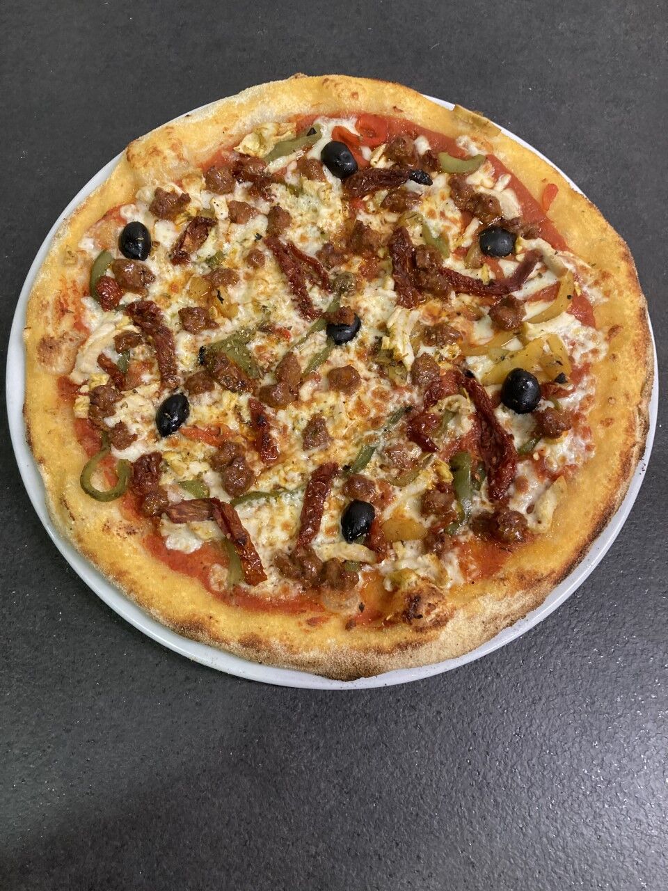 NOUVEAU A LA CARTE
PIZZA MERGUEZ POULET