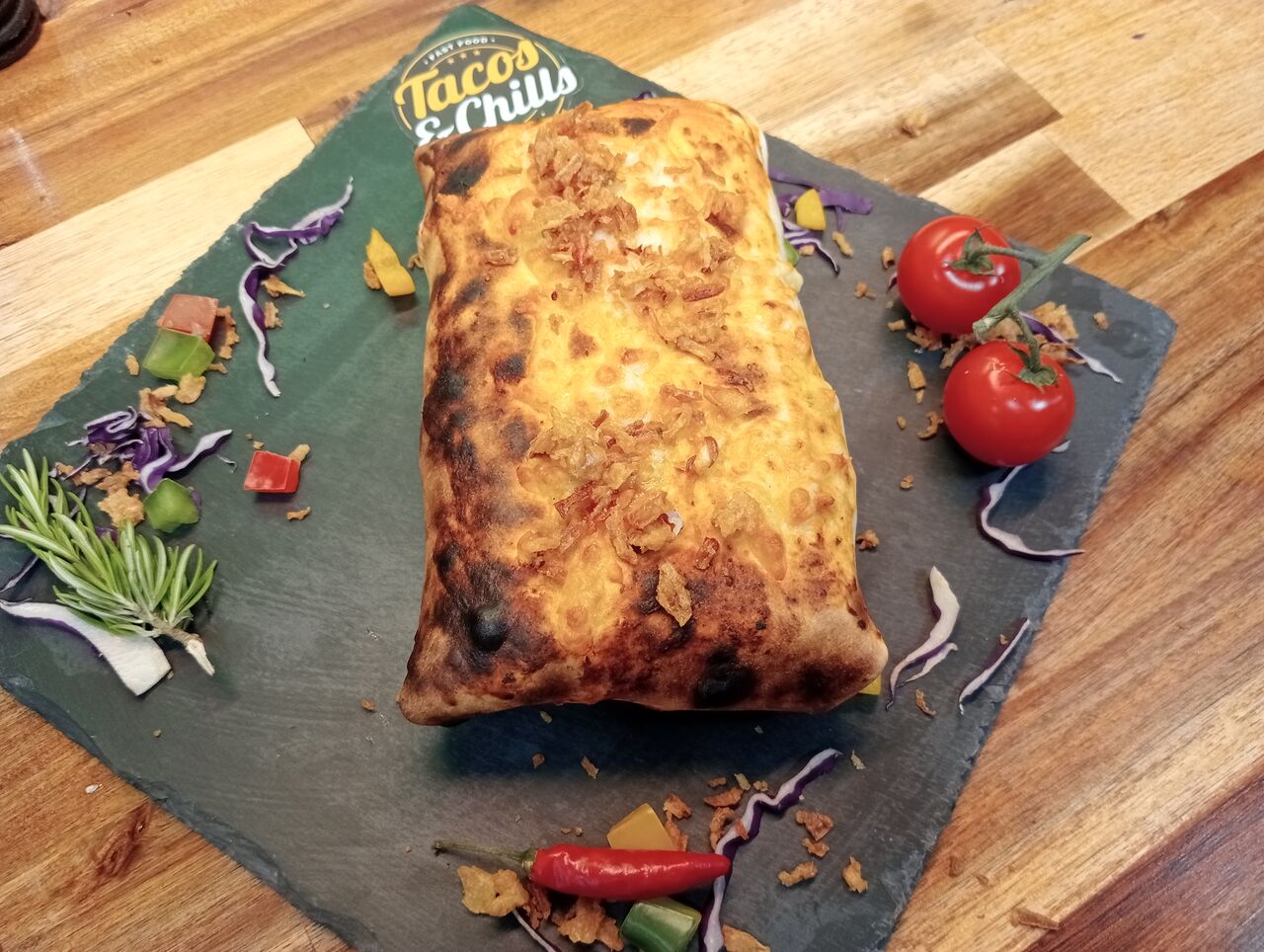 Tacos gratiné emmental et oignons frits