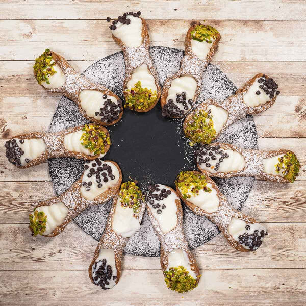 Cannoli con Ricotta di Pecora