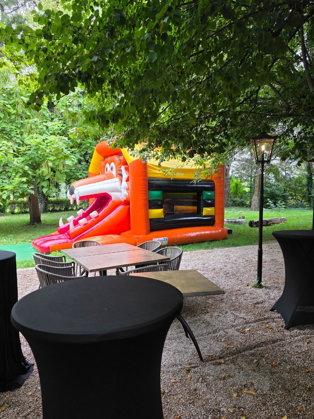 anniversaire 18 ans soirée privée