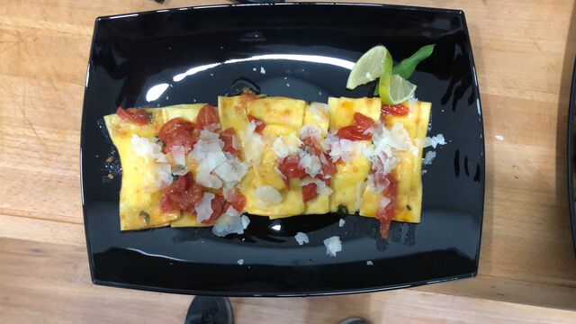 Gefüllt mit Pecorino, Minze und Limette