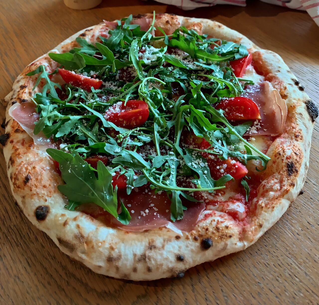 Pizza prosciutto crudo 39 lei