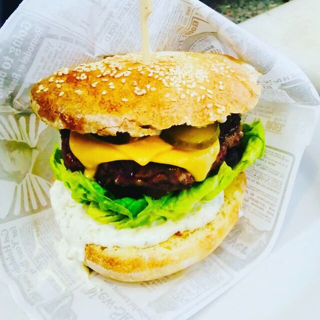 Classic burger 