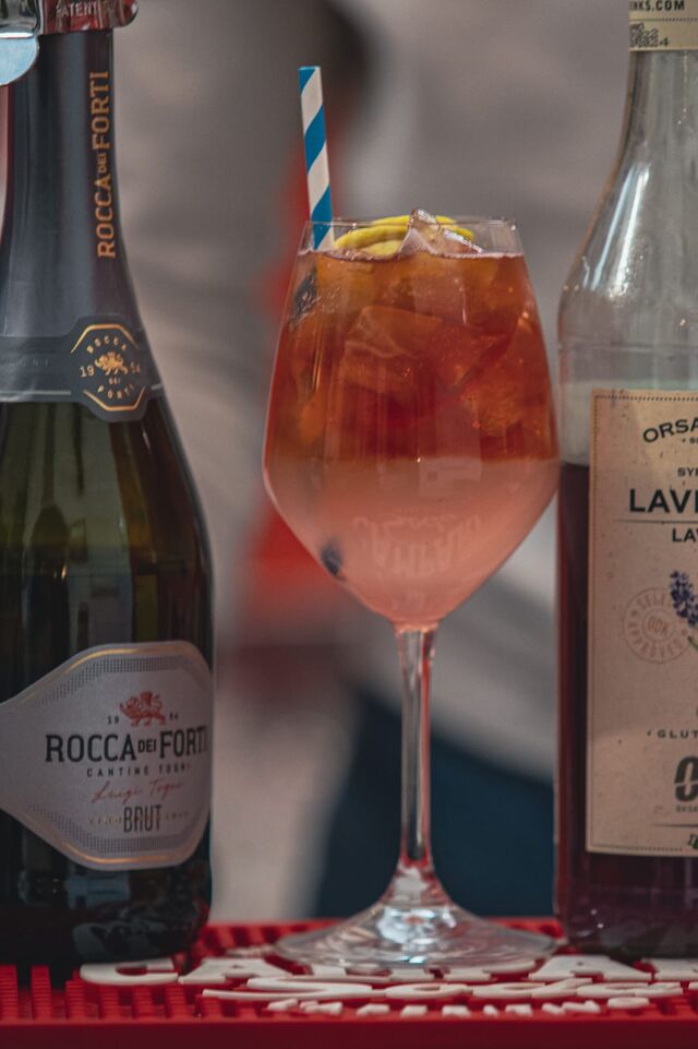 Lo spritz alla lavanda 