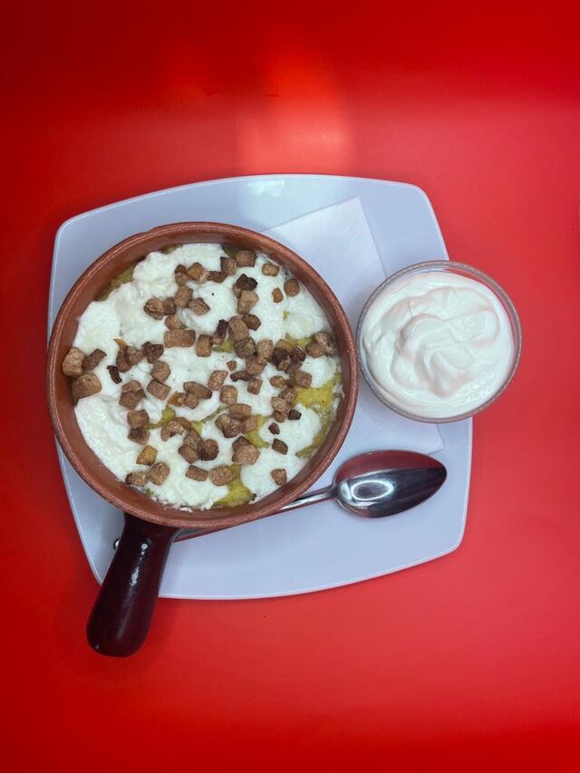 Mamaliga Cu Branza Si Jumari