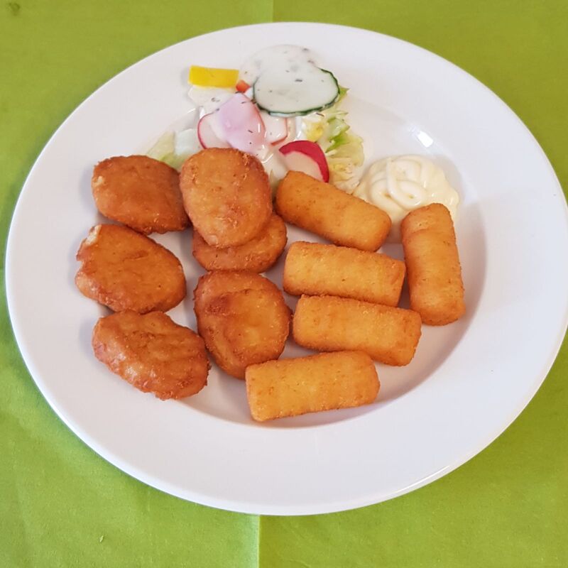 Nuggets mit Pommes Frites