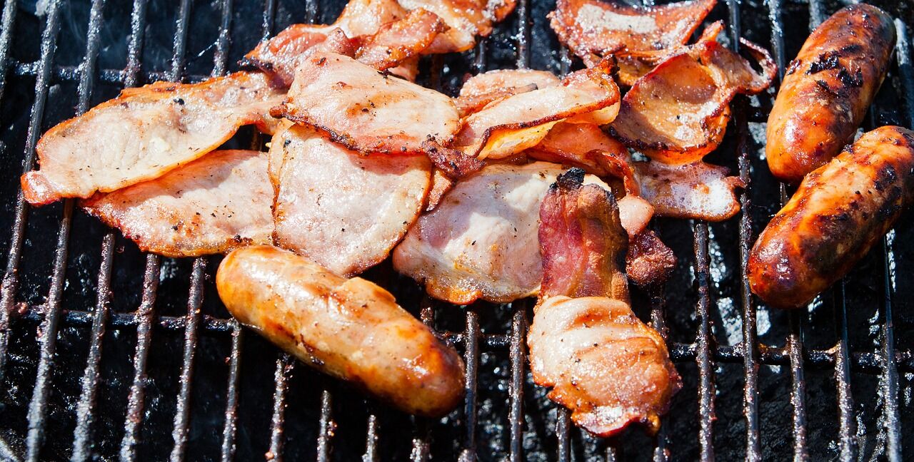 Grillades : agneau, boeuf, poulet, merguez ....