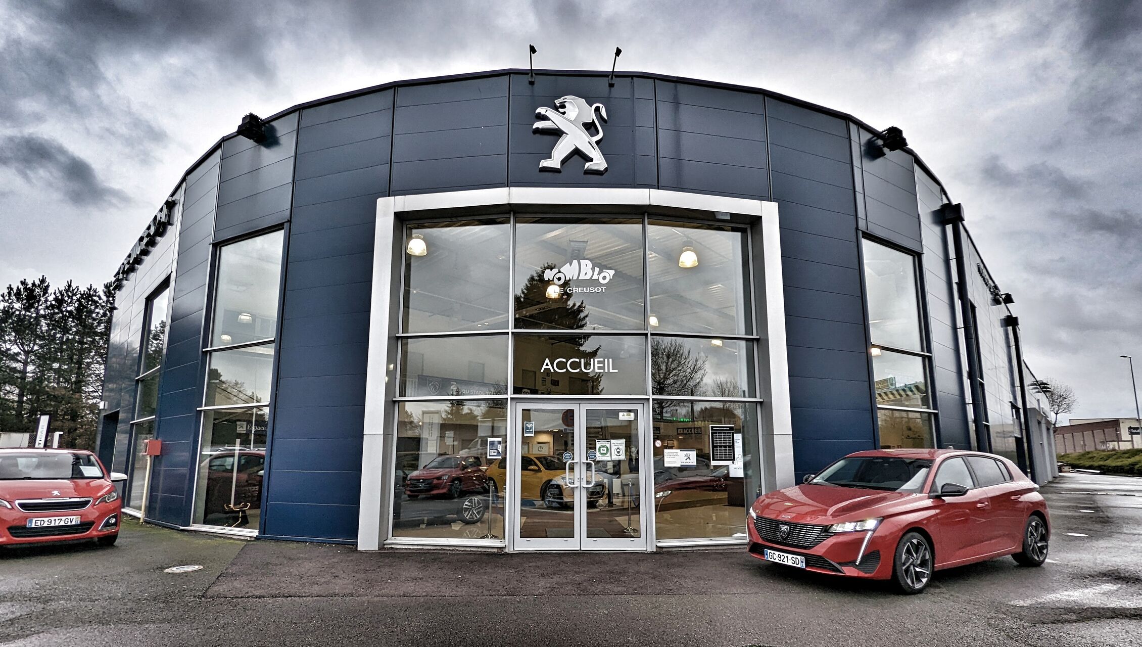 2025. Restauration en entreprise - Peugeot Nomblot - Le Creusot