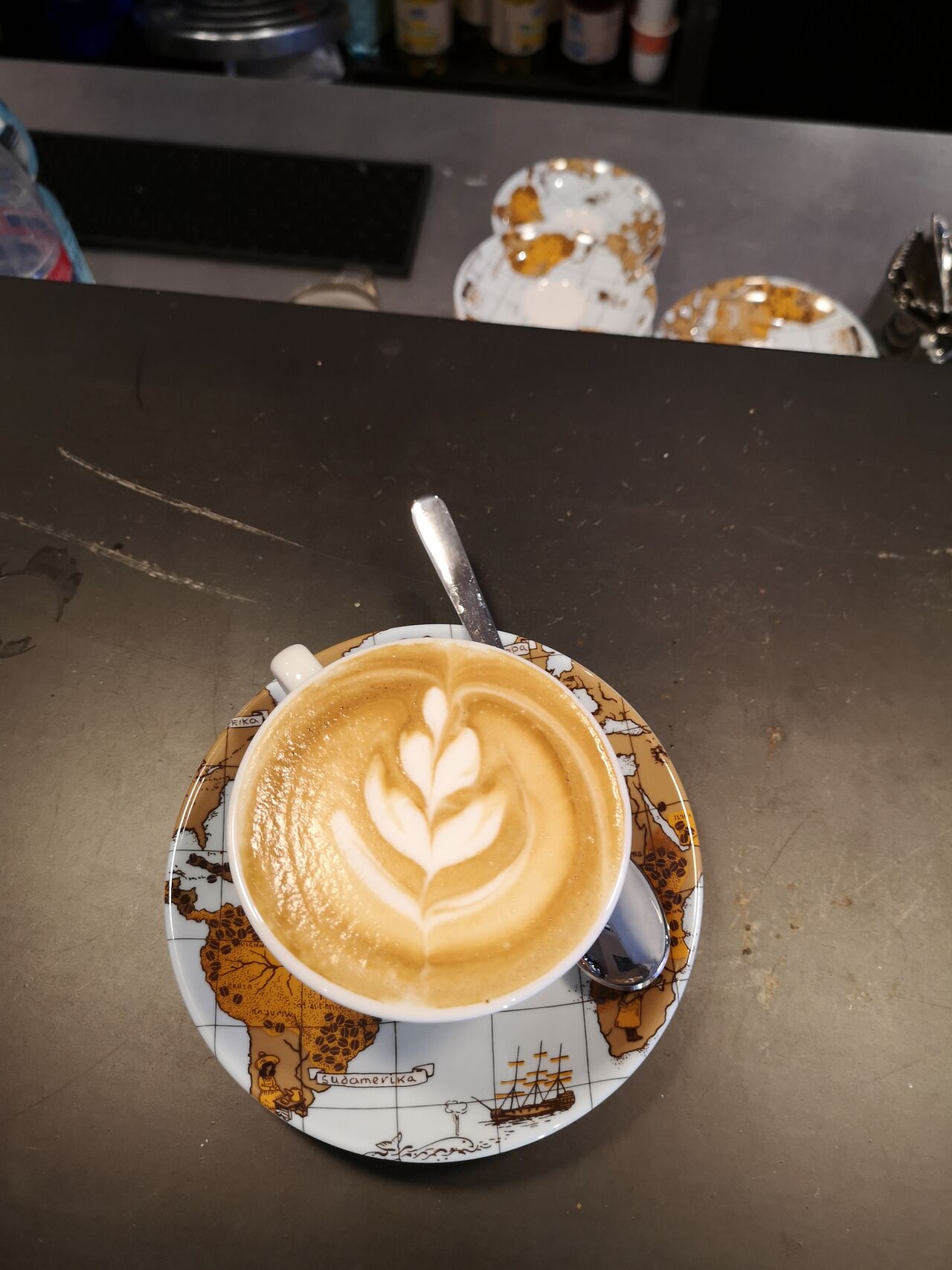 I nostri cappuccini.... opere d'arte da gustarsi anche nei nostri tavoli all'aperto