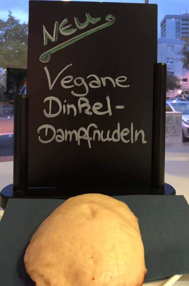 Vegane Dinkel Dampfnudeln