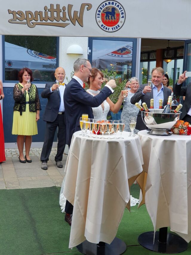 Unterstützen wir Sie mit unserer Phantasie,
langjährigen Erfahrungen und kreativen Ideen.