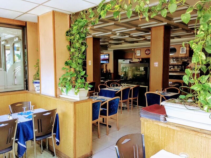 Salle du restaurant spécialités italiennes 