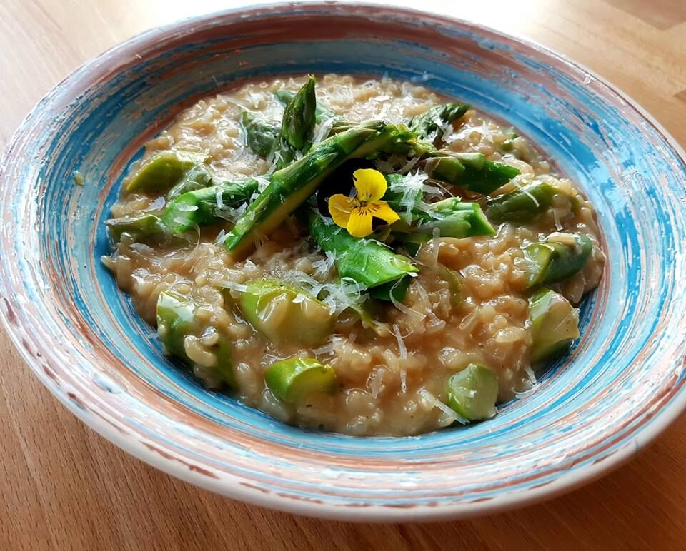 Risotto z warzywami sezonowymi.
