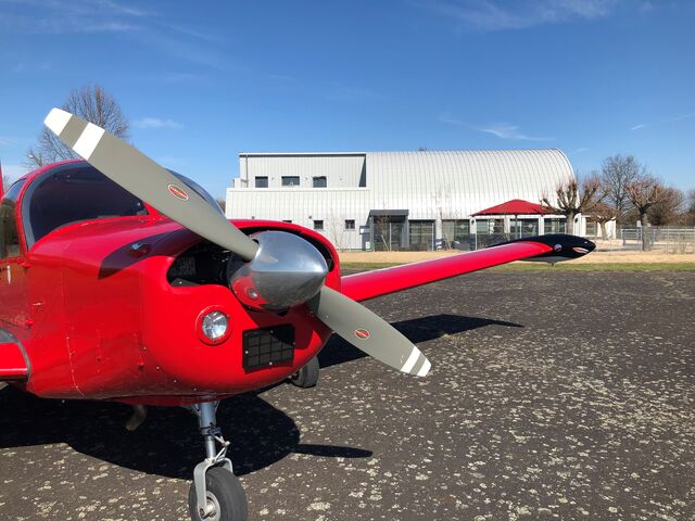 Vue de la raquette de la piste