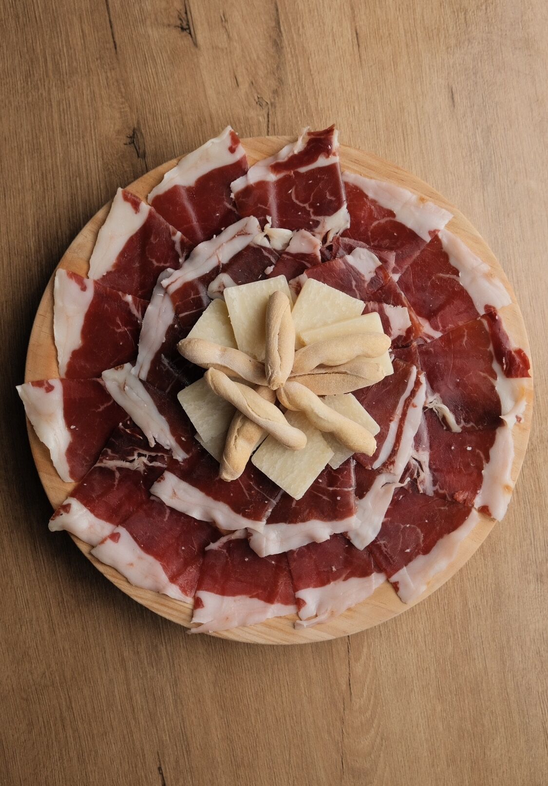 Jamón Ibérico y parmesano