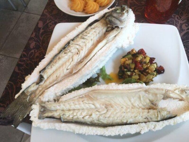 Branzino al sale 