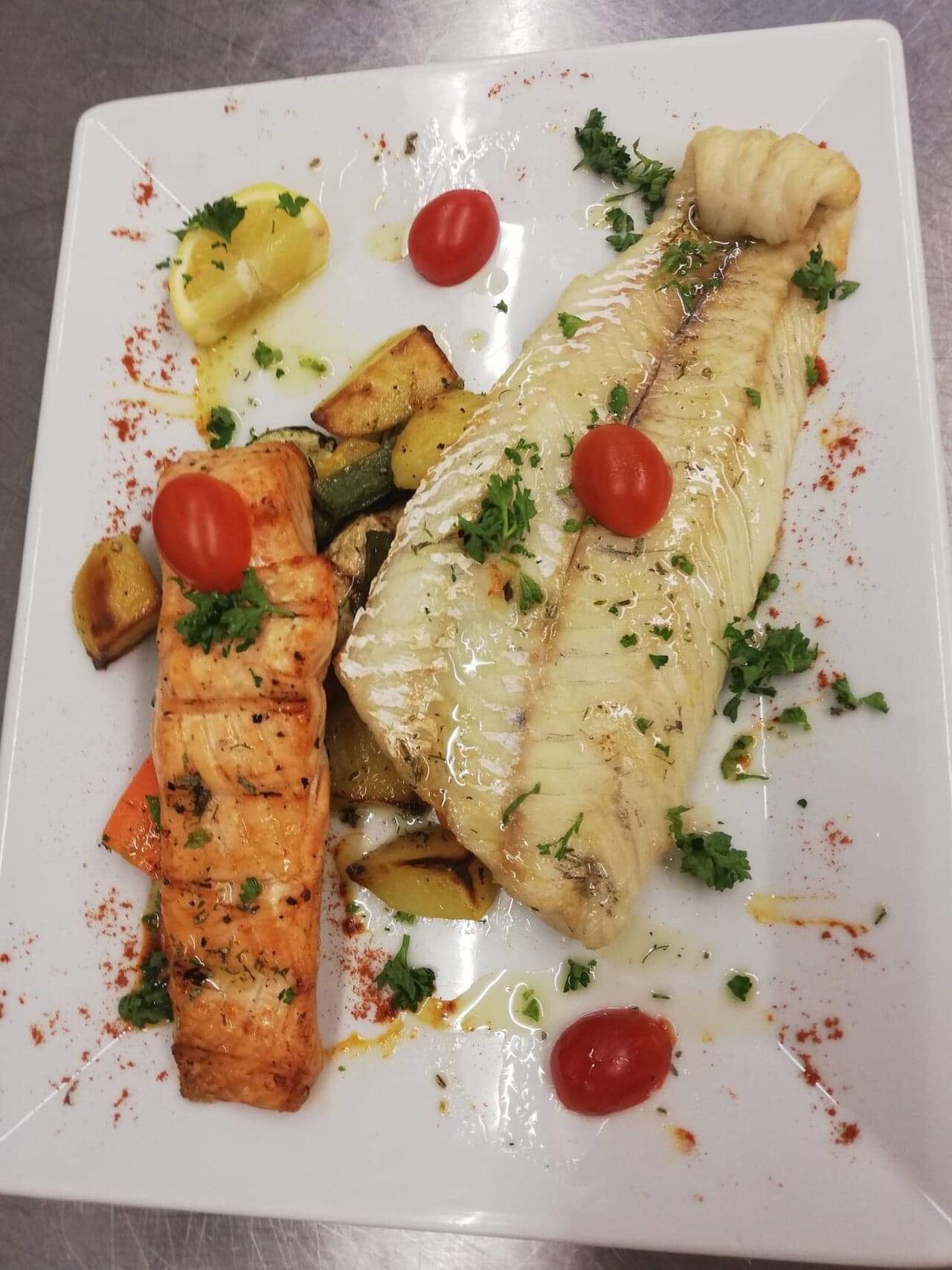 Fisch Duett Lachsfilet und Zander vom Grill