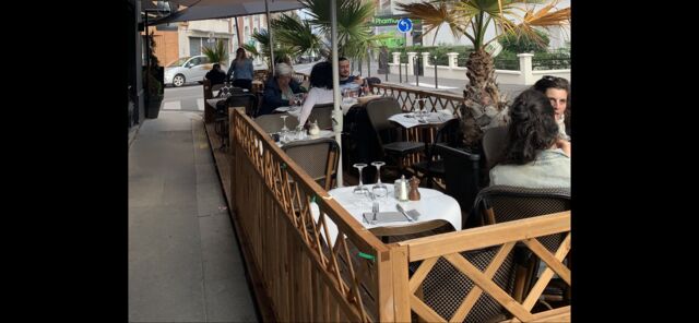 La terrasse du bistrot du parisien