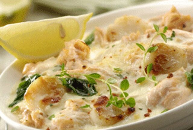 GRATIN DE SAUMON ET ST JAQUES AUX POUSSES D'EPINARDS