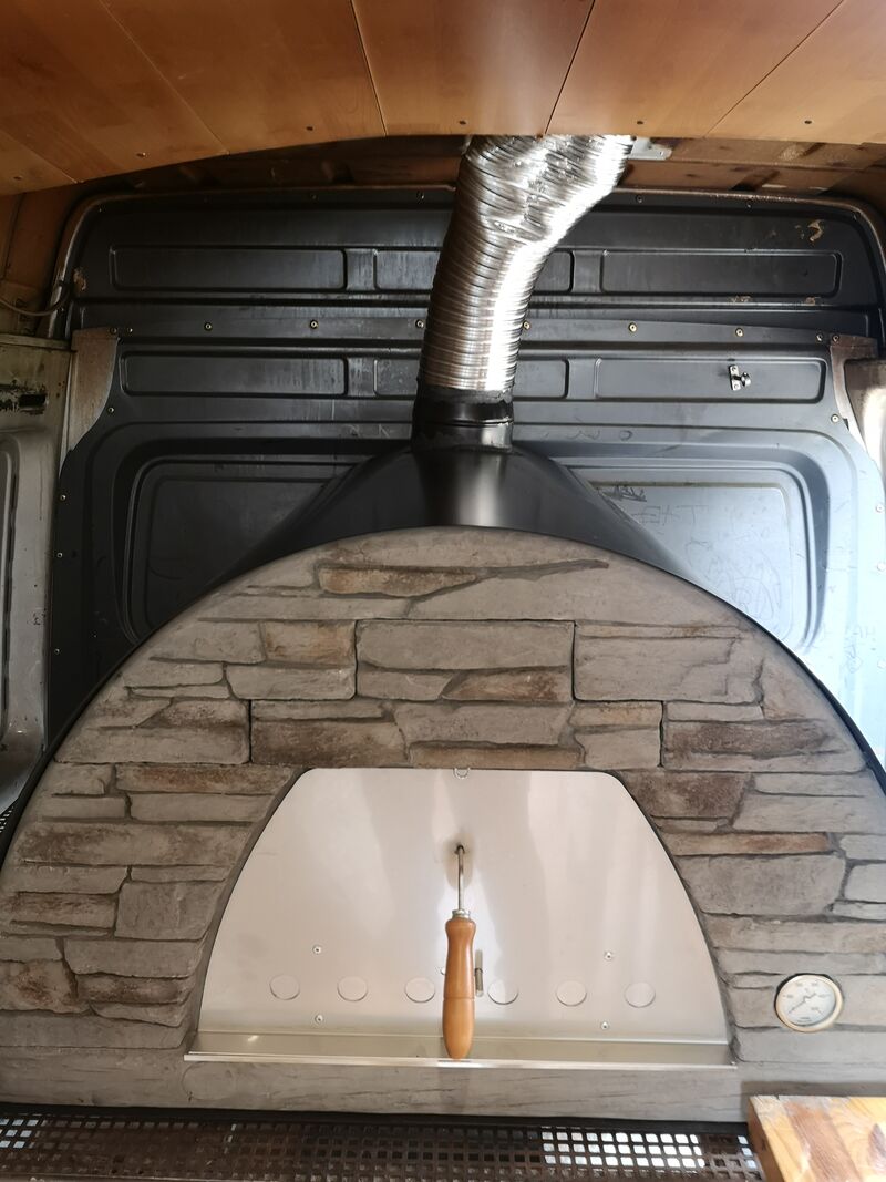 Nouveau four à bois maintenant 