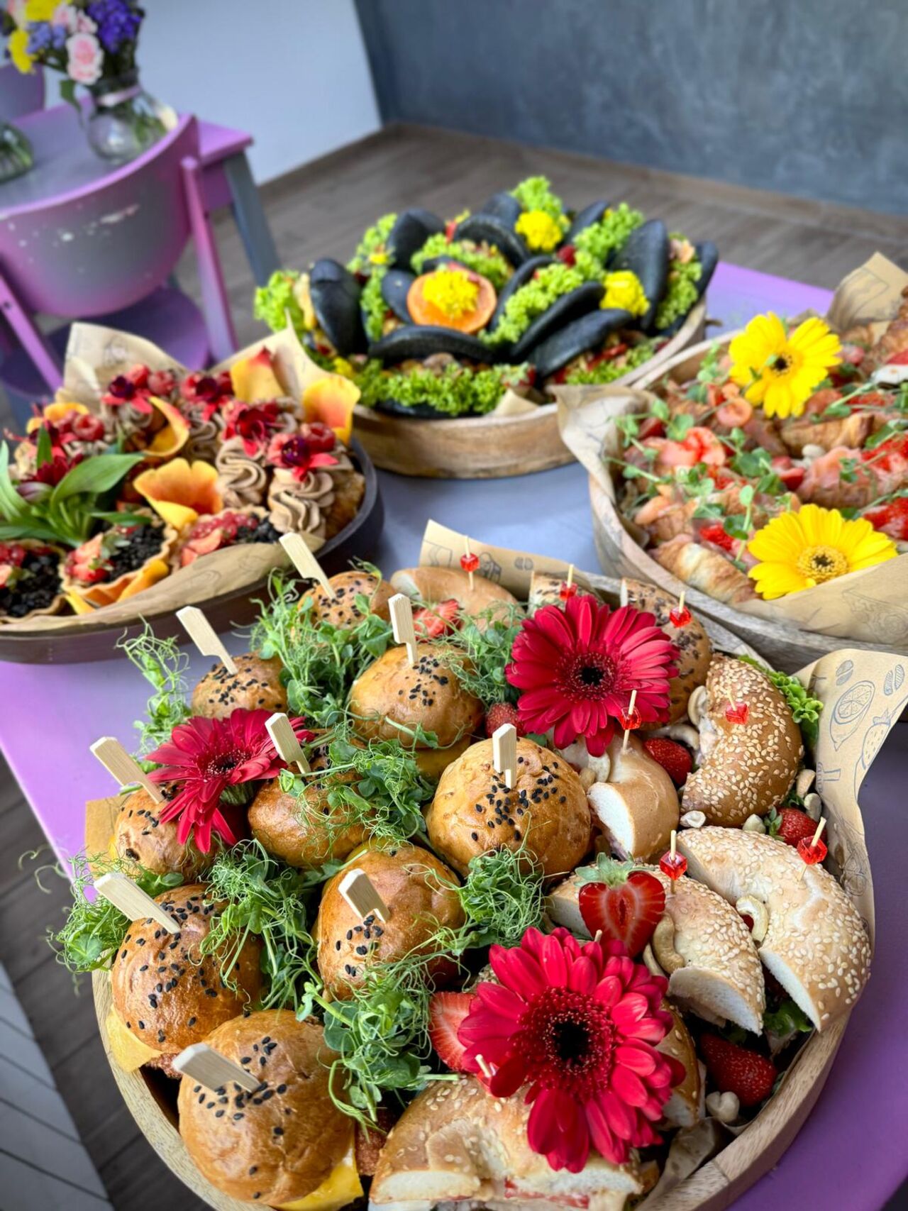 Boxy imprezowe i kateringi.