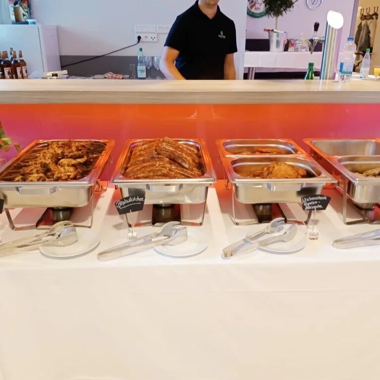 Grillbuffet in der Schützenhalle in Steinheim