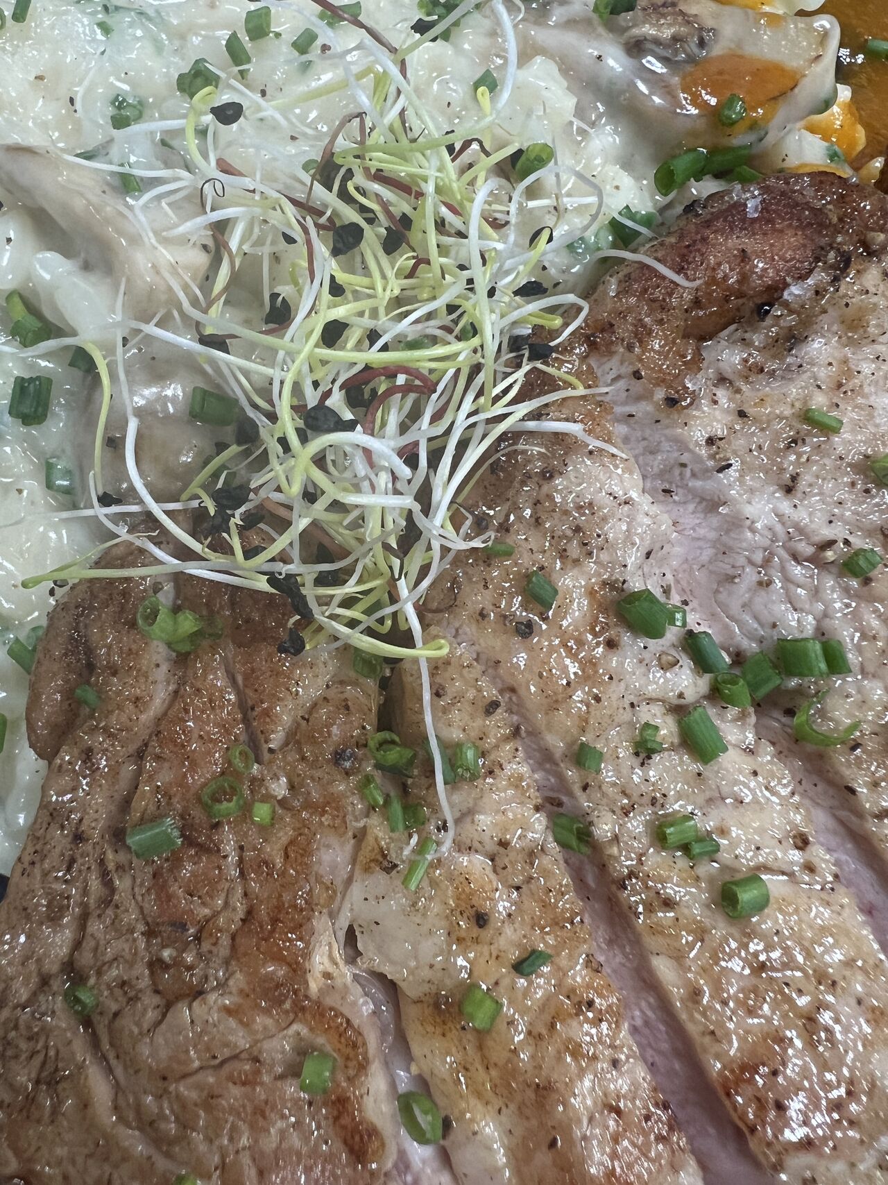 L’Entrecôte de Veau, Jus Corsé et Risotto aux Champignons
