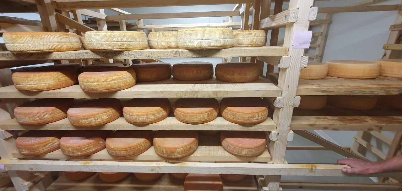 La cave et ses raclettes 