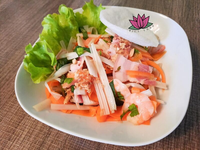 Salade Lotus aux porc et crevettes 