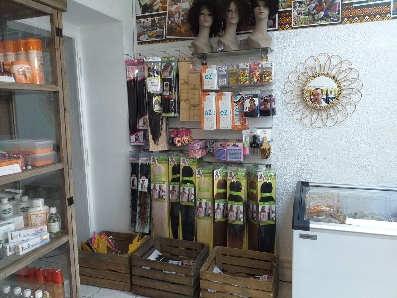 Accessoires coiffures, mèches, pony tails, perles...