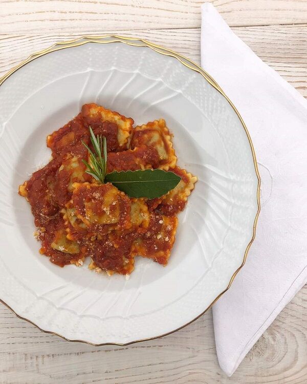 ravioli sauce bolognese