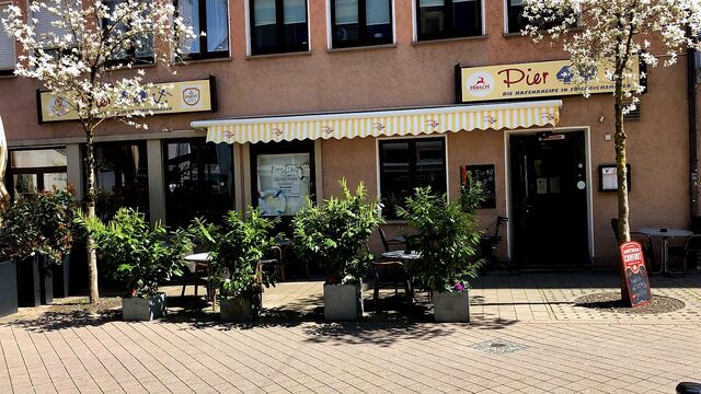 Frontansicht der Bar