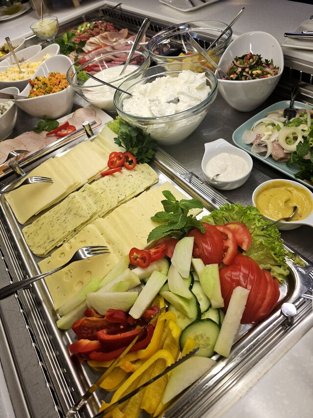 Täglich Frühstücksbuffet von 9-11,30 Uhr