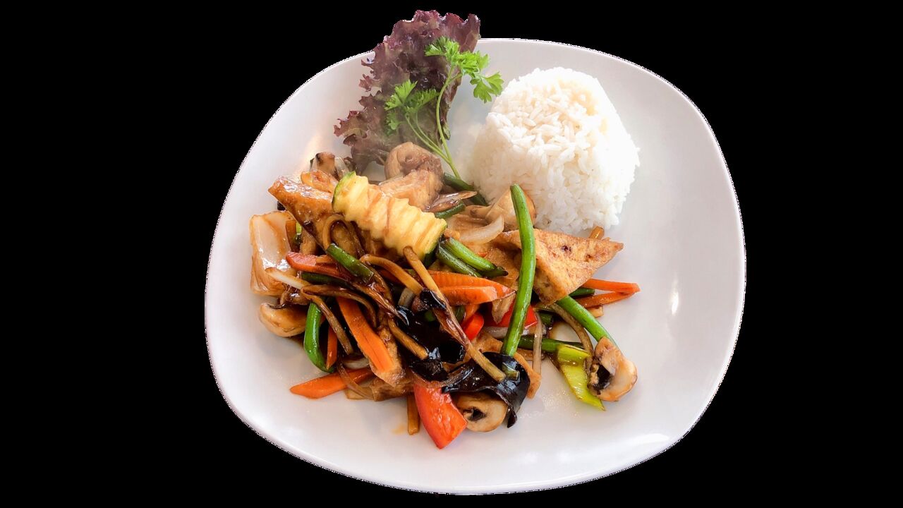 Fastenspeise der Buddhisten ( Tofu mit Wok-Gemüse)