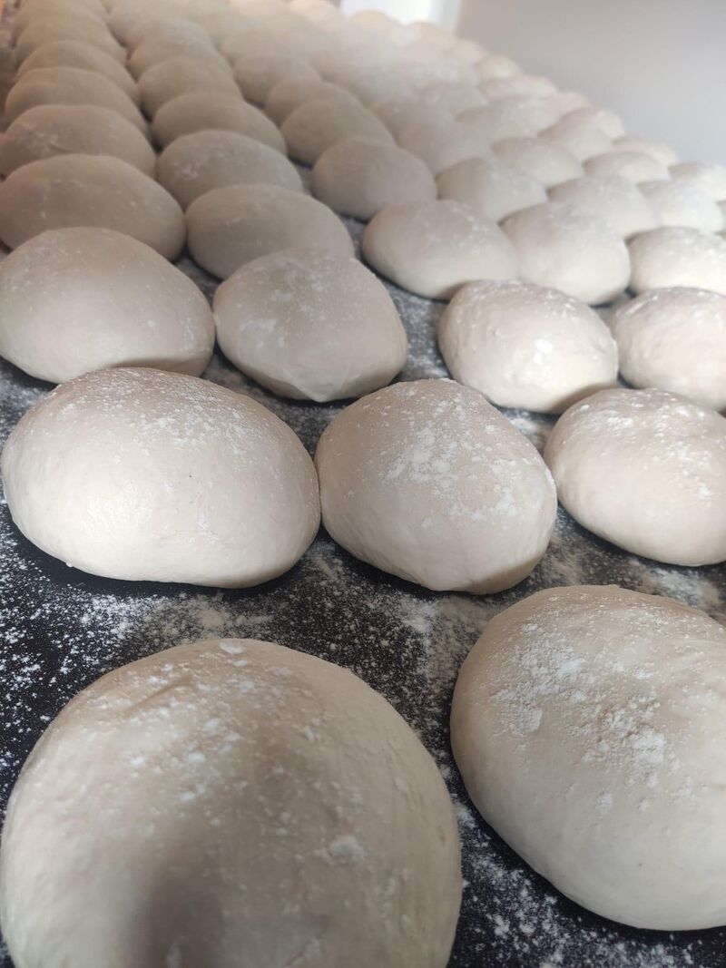 les pâtons sont faits à la main, temps de repos 24 h