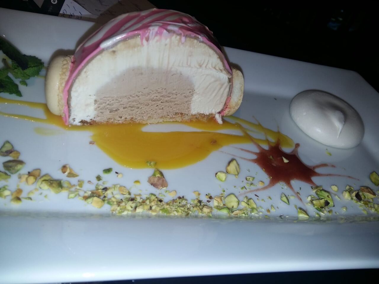 Huisgemaakte ijstaart.