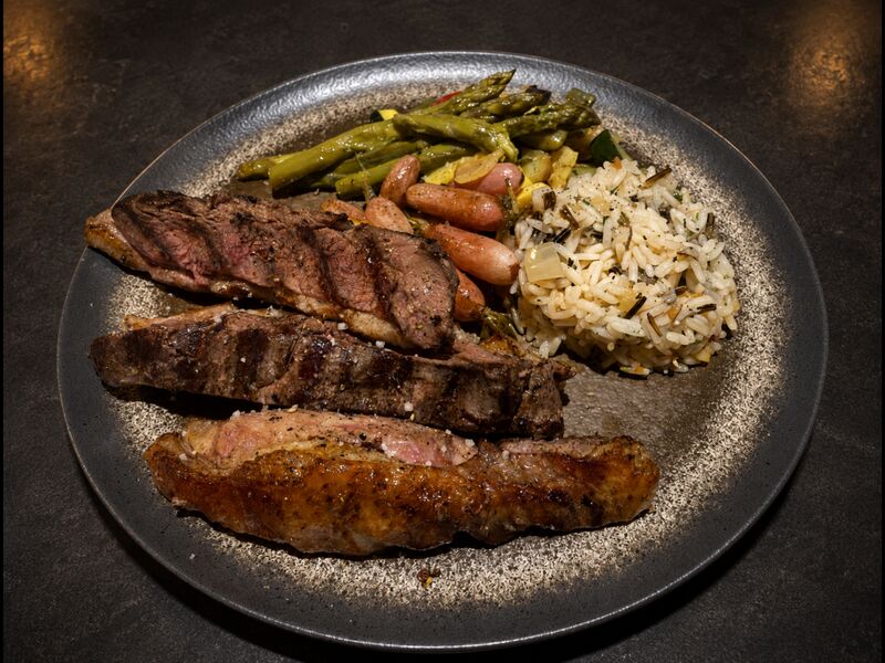MAGRET DE CANARD GRILLÉ AU FEU DE BOIS