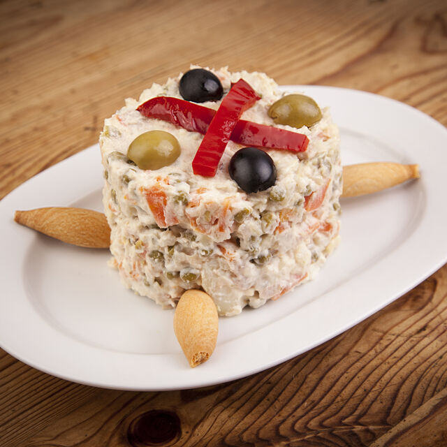 Ensaladilla Rusa casera.