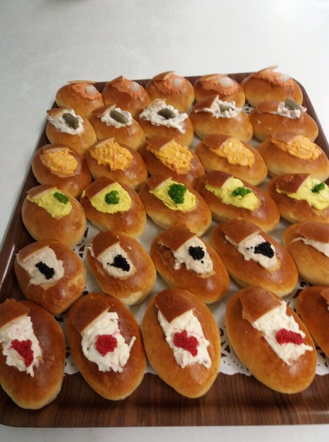 Hapje: gevulde broodjes