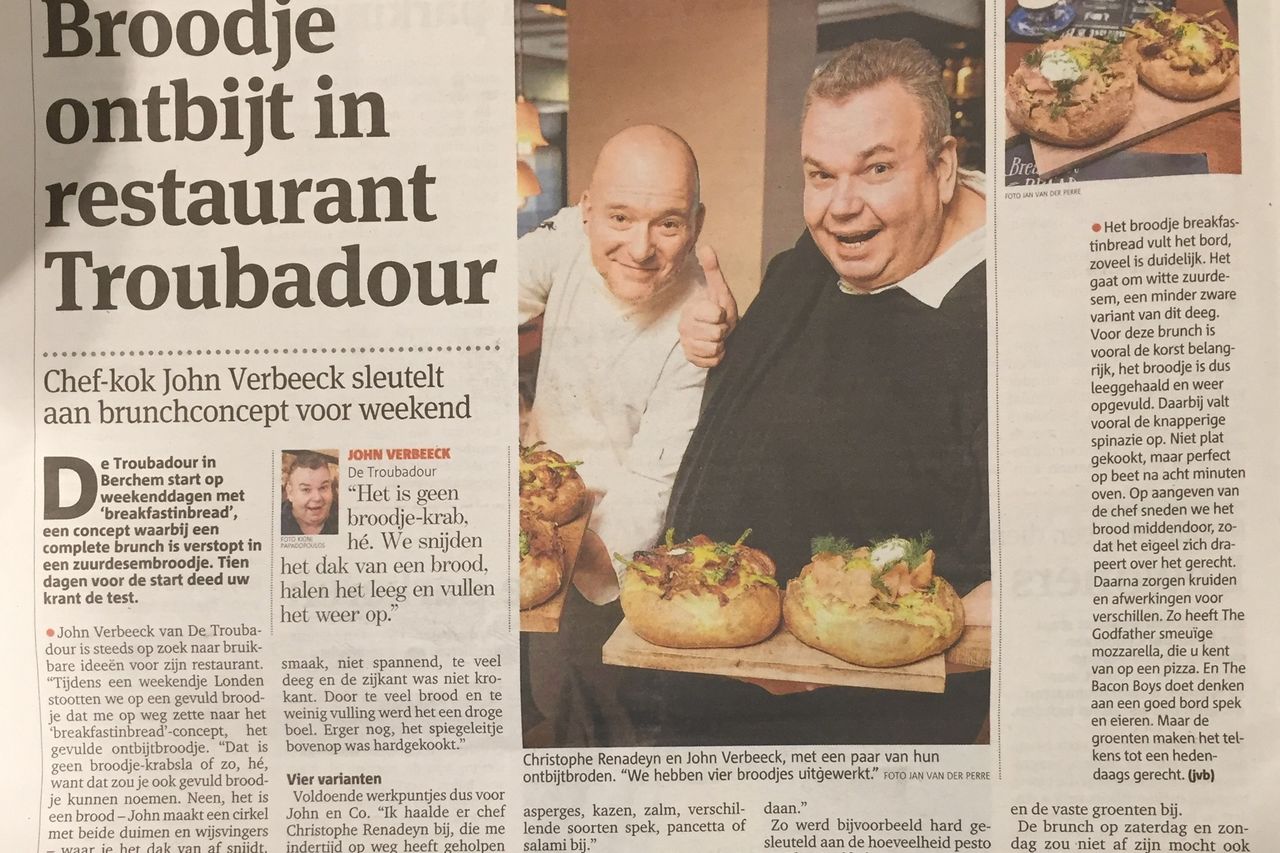 Broodje ontbijt in restaurant Troubadour