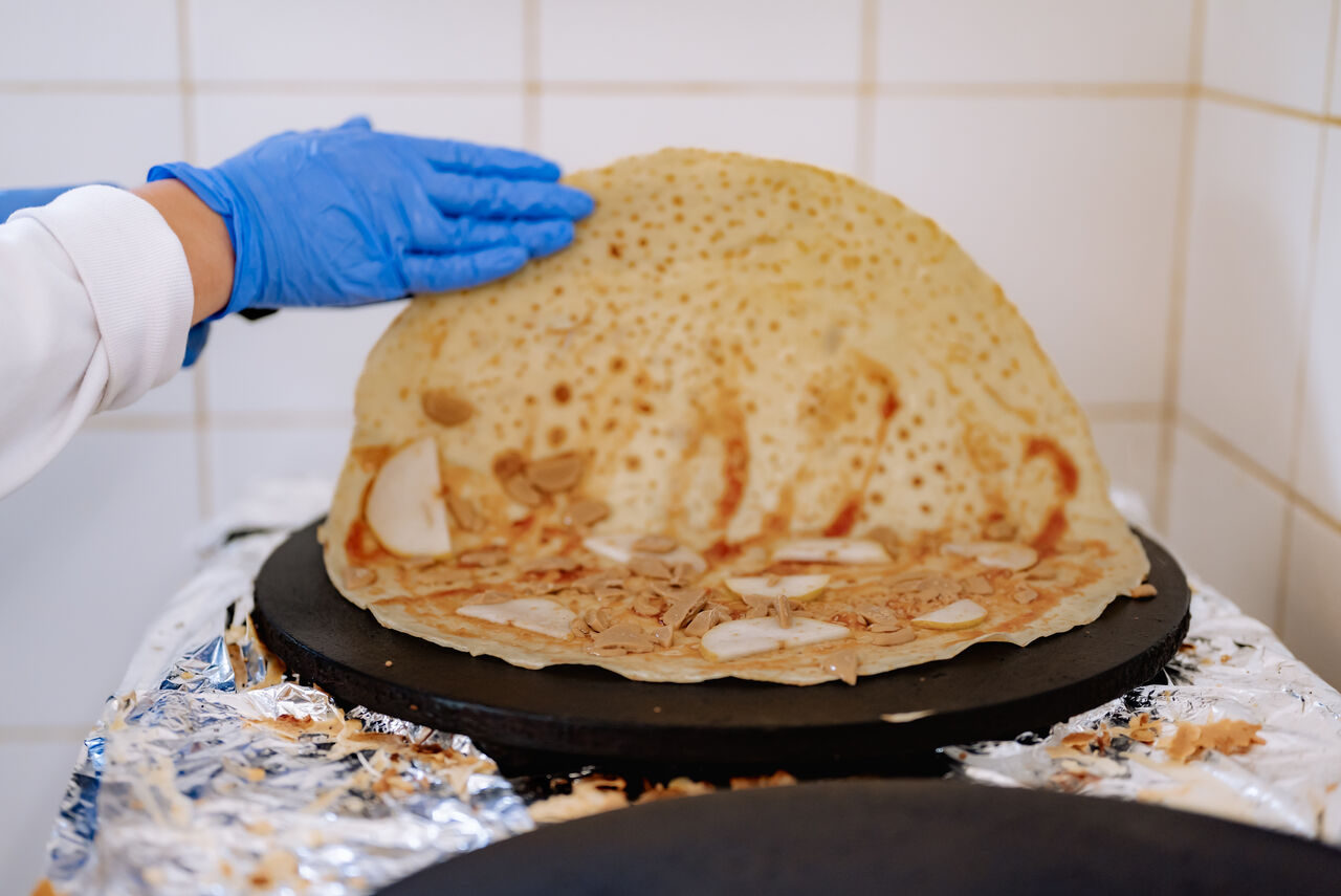 Palacinka Hruška s karamelovou belgickou čokoládou 