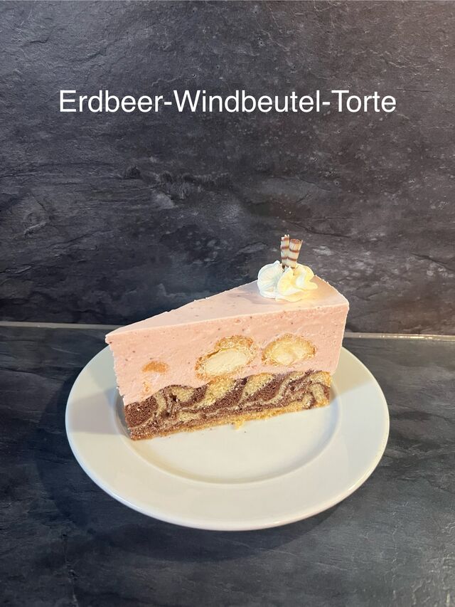 Erdbeer-Windbeutel-Torte