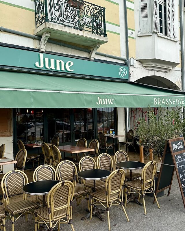 restaurant-trouville-sur-mer-june