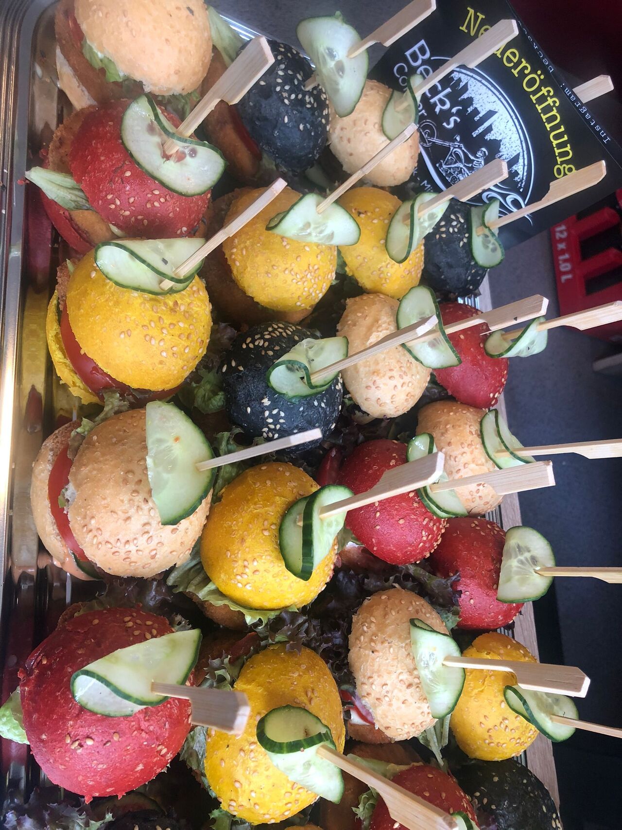 Hochzeit - Buffet
bunte Mini Burger