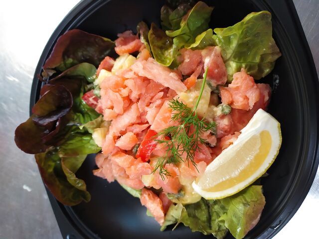 Salade au saumon fumé
