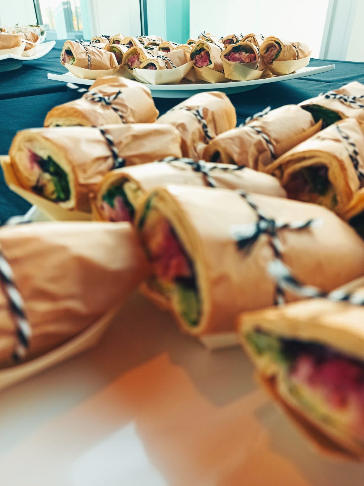 wrap con cavolo viola marinato