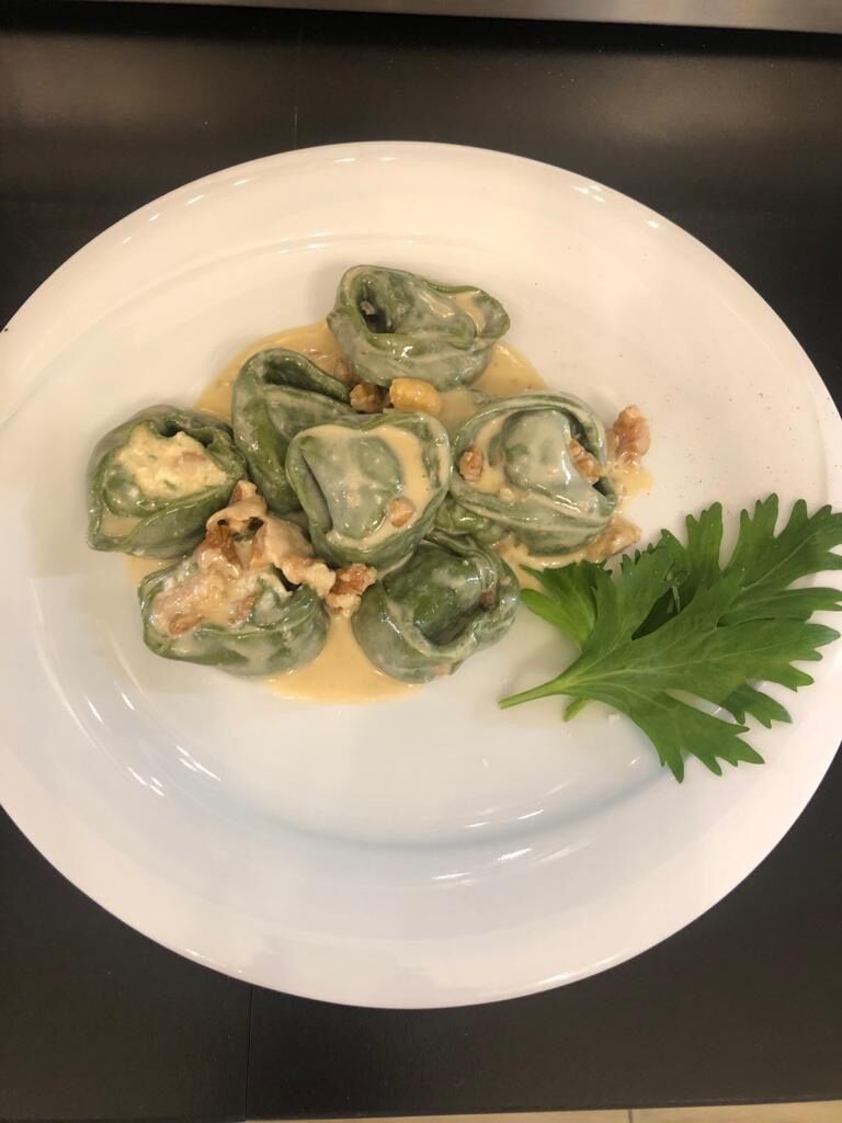tortellacci verdi noci e gorgonzola